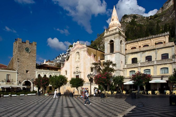 (105) quattro passi a Taormina
